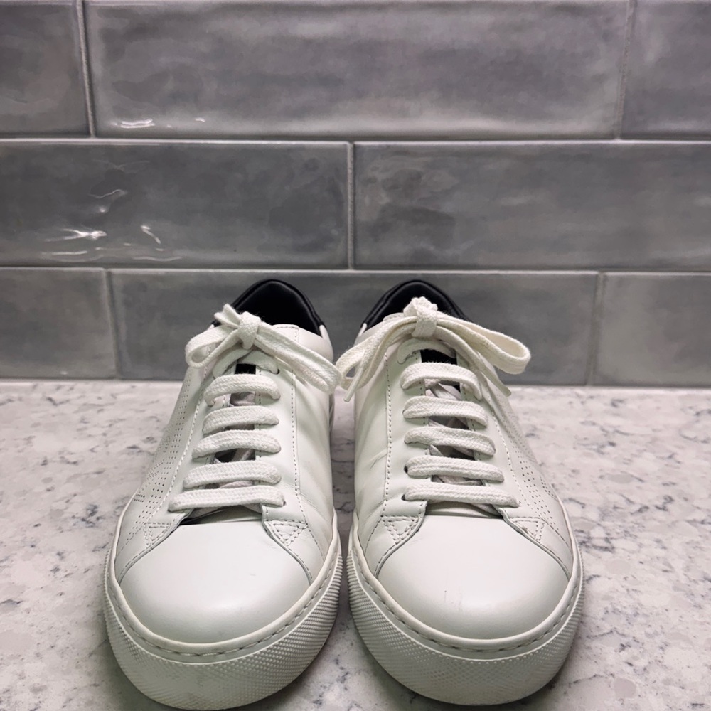 Givenchy Women’s Perforated Urban Street CLassic Calf Leather White SZ 7 🔥🔥🔥 - Picture 6 of 12